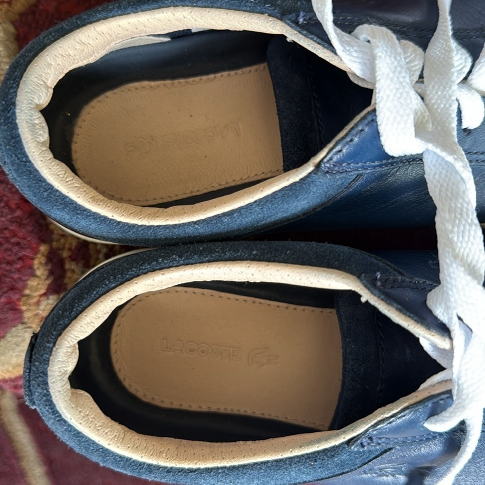 Lacoste ladies, leather, navy sneaker very good condition size 7 new laces - Picture 15 of 15